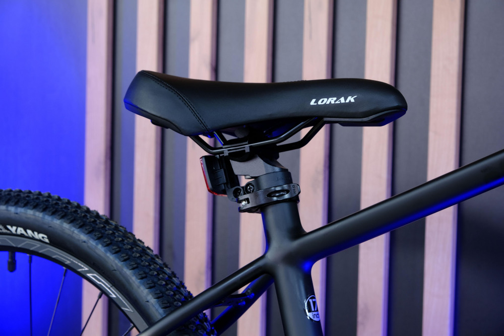 LORAK 3.0 8 sp Матовый Чёрный/Серый рама 19 (на рост 171-182)